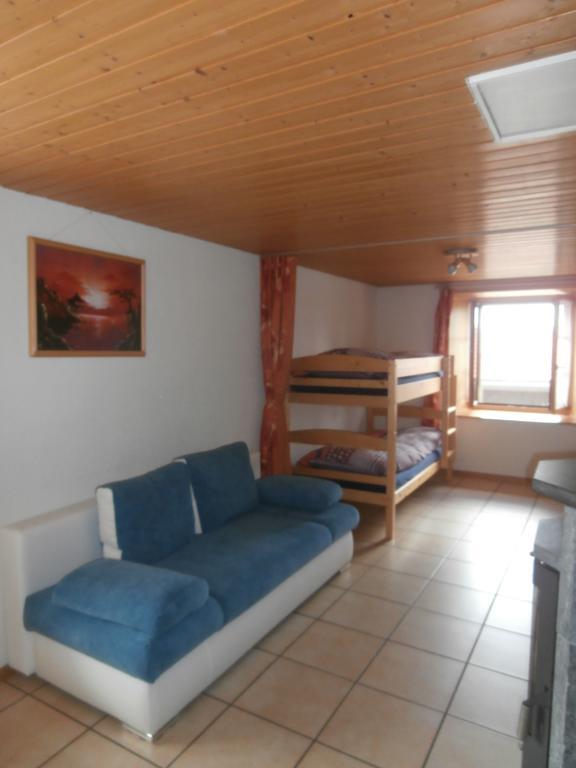 B&B La Ferme De Pouillerel La Chaux De Fonds Room photo